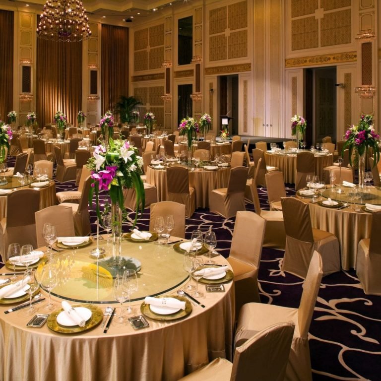 L&T Gateway amenities and Sky Club